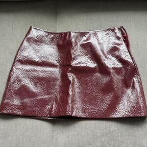The Frankie Shop Mary Crackled Faux Leather Mini Skirt Burgundy Small